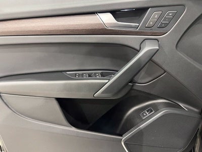 2024 Audi Q5 45 S line Premium quattro