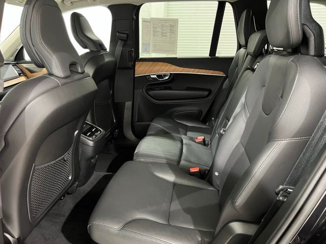2024 Volvo XC90 B6 Plus Bright Theme