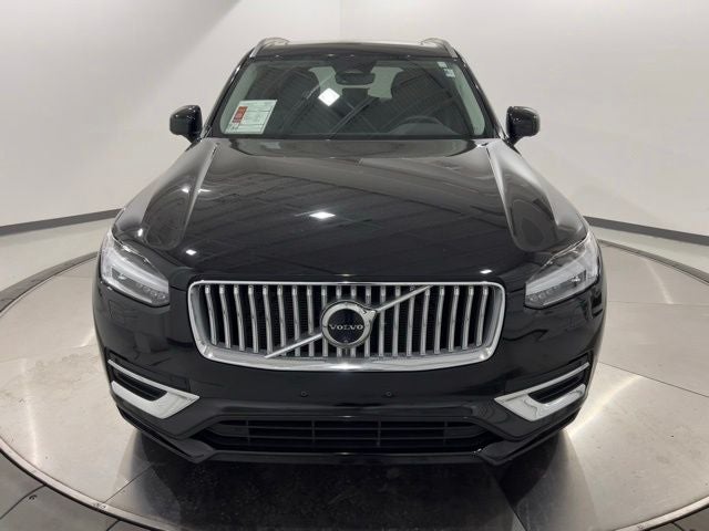 2024 Volvo XC90 B6 Plus Bright Theme