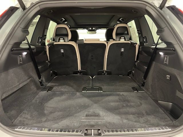 2026 Volvo XC90 B6 Core