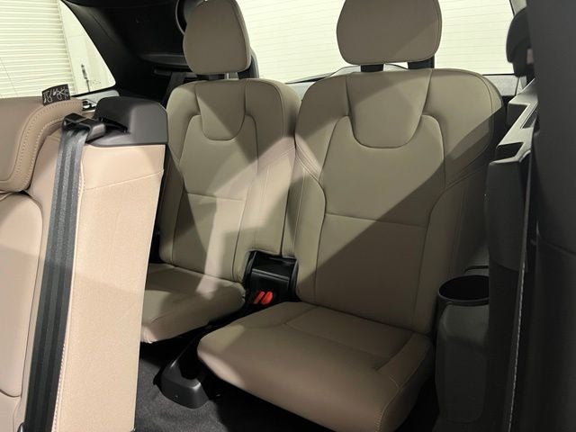 2026 Volvo XC90 B6 Core