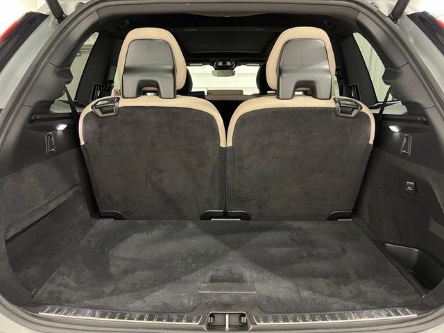 2026 Volvo XC90 B6 Core