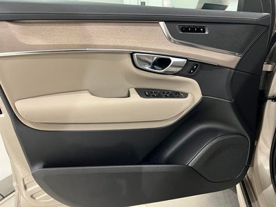 2026 Volvo XC90 B6 Core