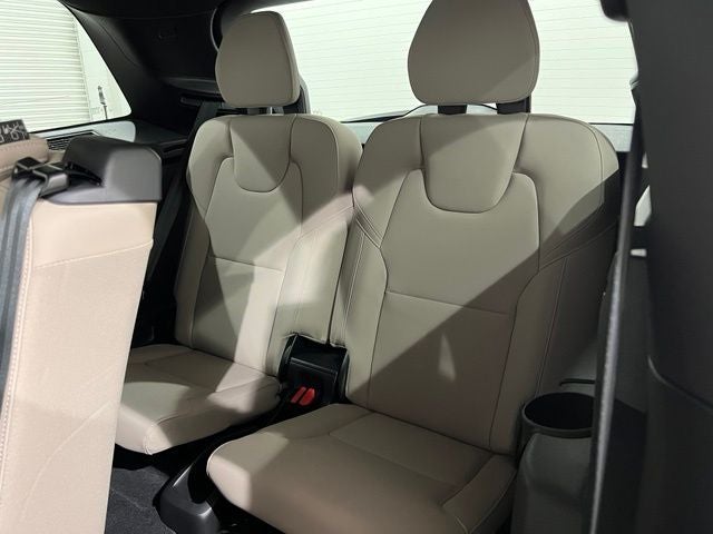 2026 Volvo XC90 B6 Core