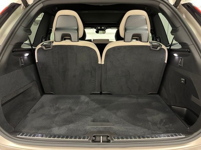 2026 Volvo XC90 B6 Core