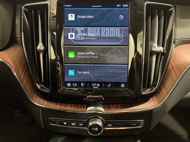 2023 Volvo XC60 B6 Ultimate Bright Theme