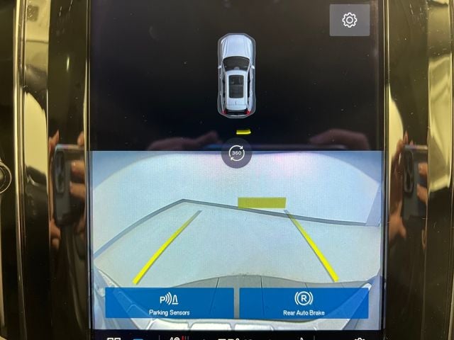 2023 Volvo XC60 B6 Ultimate Bright Theme