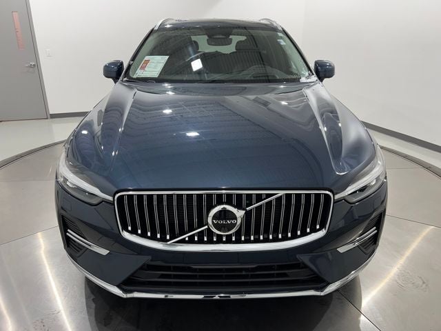 2023 Volvo XC60 B6 Ultimate Bright Theme