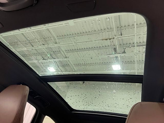 2023 Volvo XC60 B6 Ultimate Dark Theme