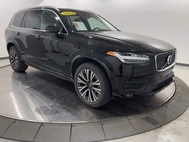 2022 Volvo XC90 T5 Momentum