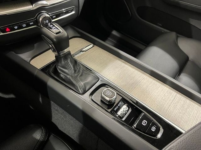 2020 Volvo XC60 T5 Inscription