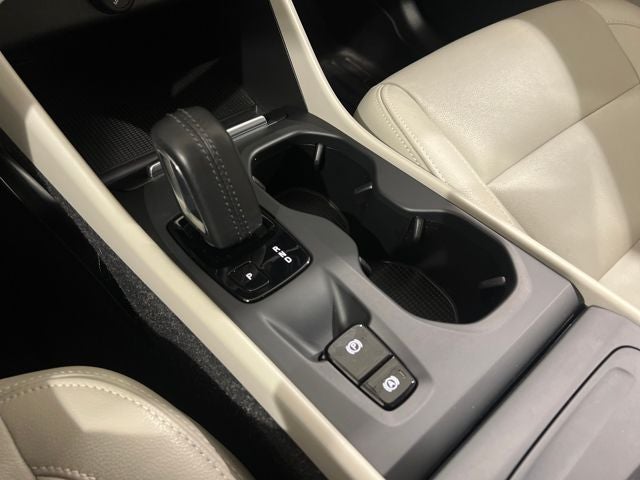 2021 Volvo XC40 Momentum