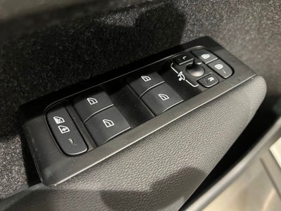 2021 Volvo XC40 R-Design