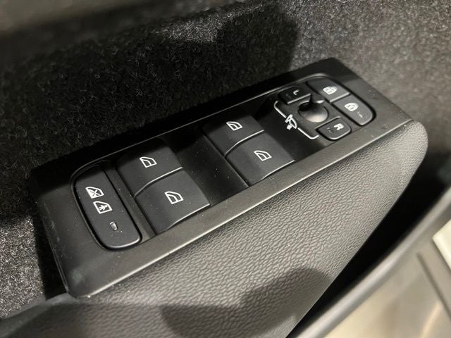 2021 Volvo XC40 R-Design