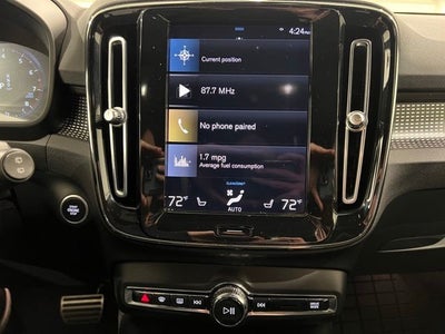 2021 Volvo XC40 R-Design