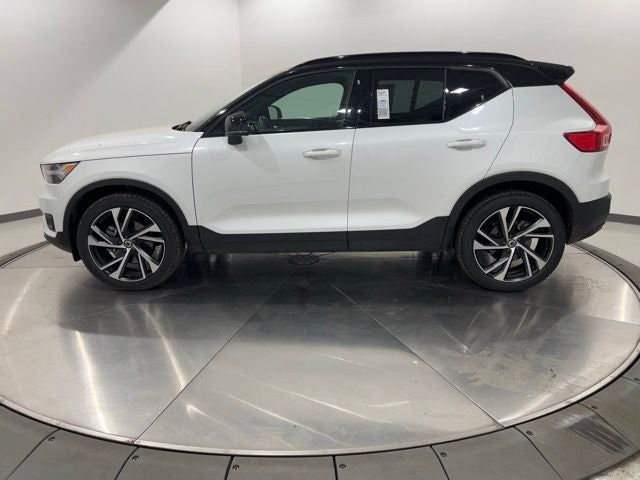 2021 Volvo XC40 R-Design