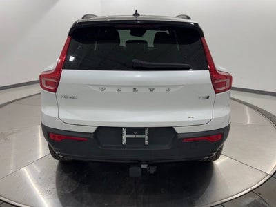 2021 Volvo XC40 R-Design