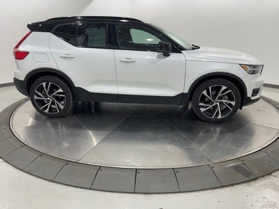 2021 Volvo XC40 R-Design