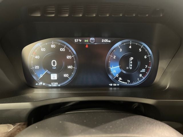 2017 Volvo XC90 T6 Momentum