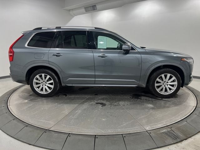 2017 Volvo XC90 T6 Momentum