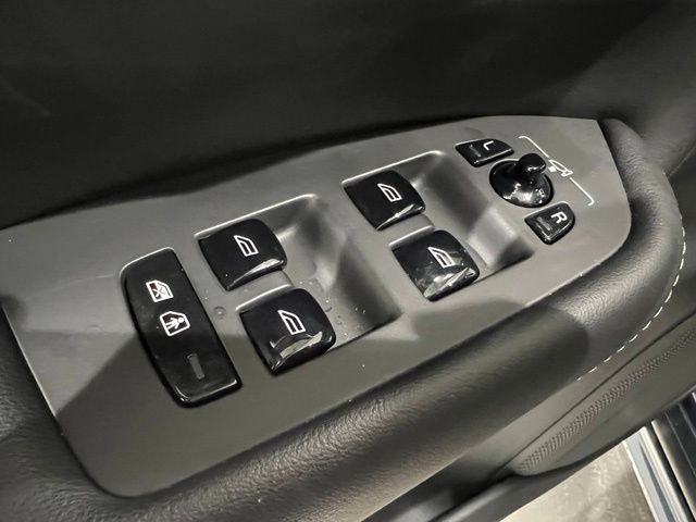 2022 Volvo XC90 T6 Inscription