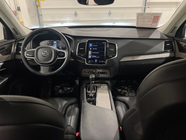 2022 Volvo XC90 T6 Inscription
