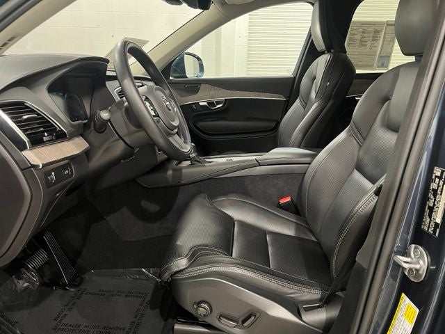 2022 Volvo XC90 T6 Inscription
