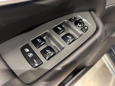 2024 Volvo XC90 Recharge Plug-In Hybrid T8 Plus Bright Theme 7 Passenger