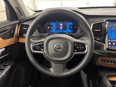 2024 Volvo XC90 Recharge Plug-In Hybrid T8 Plus Bright Theme 7 Passenger