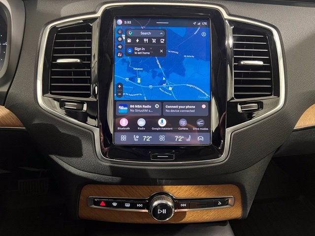 2024 Volvo XC90 Recharge Plug-In Hybrid T8 Plus Bright Theme 7 Passenger