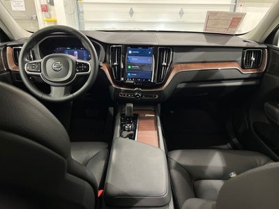 2023 Volvo XC60 Recharge Plug-In Hybrid T8 Plus Bright Theme