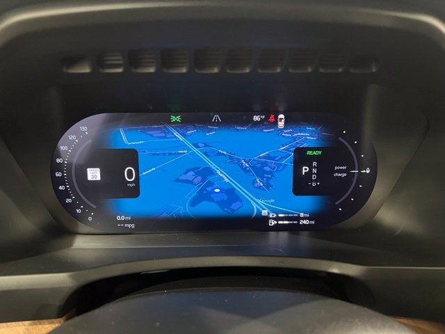 2025 Volvo XC90 Plug-In Hybrid T8 Plus 6 Passenger