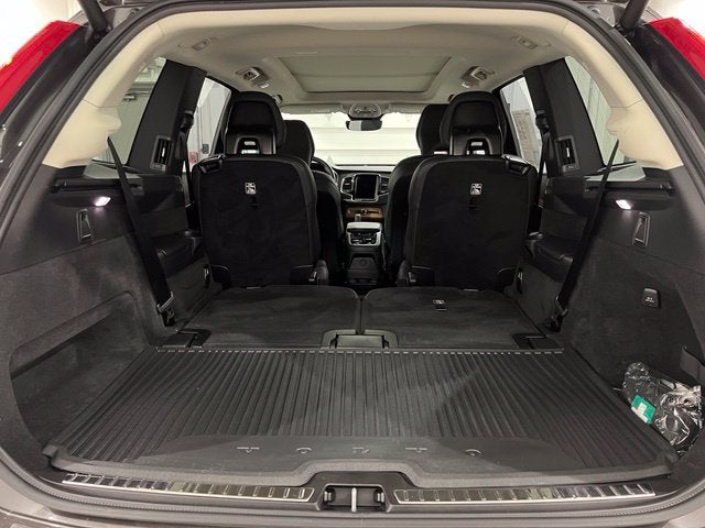 2025 Volvo XC90 Plug-In Hybrid T8 Plus 6 Passenger
