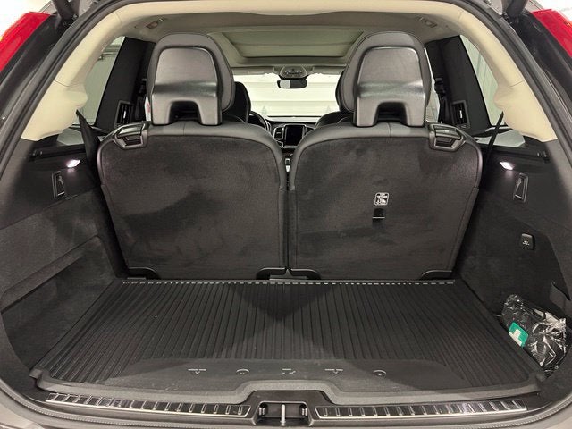 2025 Volvo XC90 Plug-In Hybrid T8 Plus 6 Passenger