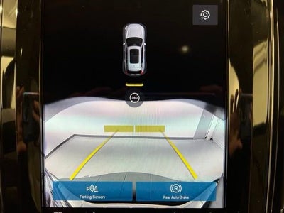 2025 Volvo XC60 Plug-In Hybrid T8 Plus