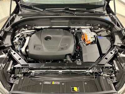 2025 Volvo XC60 Plug-In Hybrid T8 Plus