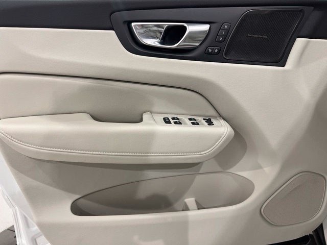 2026 Volvo XC60 Plug-In Hybrid T8 Ultra