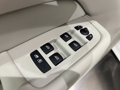 2026 Volvo XC60 Plug-In Hybrid T8 Ultra