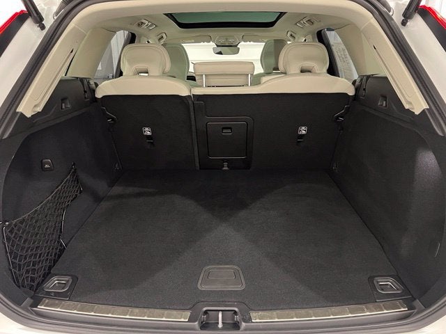 2026 Volvo XC60 Plug-In Hybrid T8 Ultra