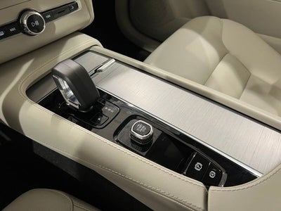 2024 Volvo XC90 B5 Core