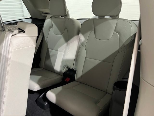2024 Volvo XC90 B5 Core
