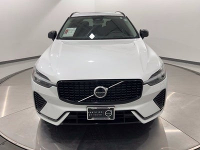 2024 Volvo XC60 B5 Ultimate Dark Theme
