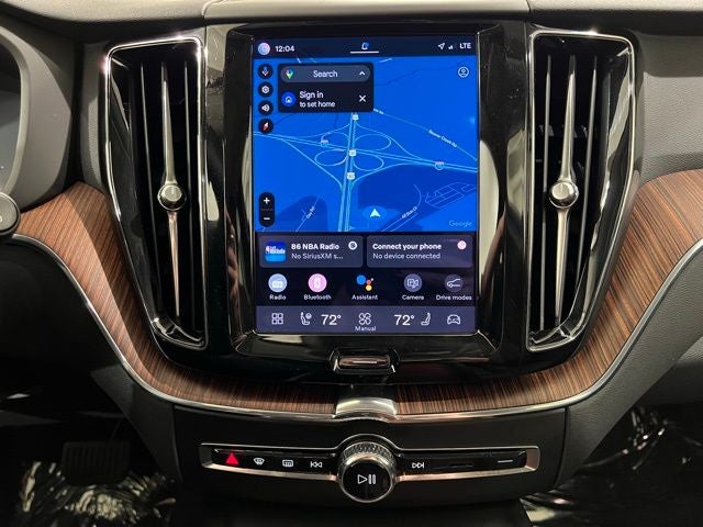 2023 Volvo XC60 B5 Plus Dark Theme