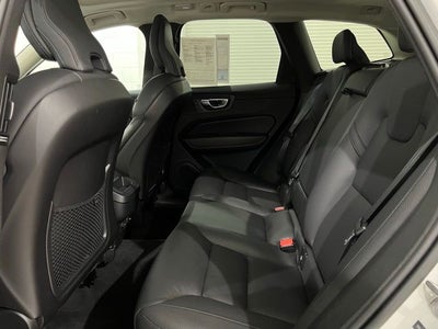 2023 Volvo XC60 B5 Plus Dark Theme