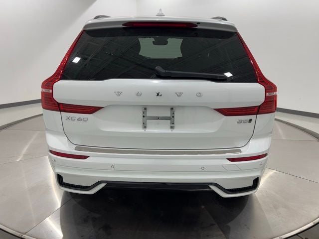 2023 Volvo XC60 B5 Plus Dark Theme