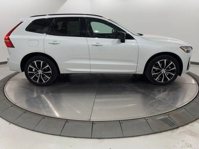 2023 Volvo XC60 B5 Plus Dark Theme