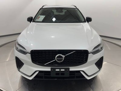 2023 Volvo XC60 B5 Plus Dark Theme