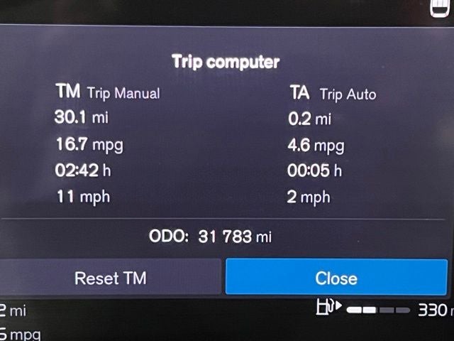 2023 Volvo XC60 B5 Plus Dark Theme