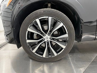 2023 Volvo XC60 B5 Plus Dark Theme