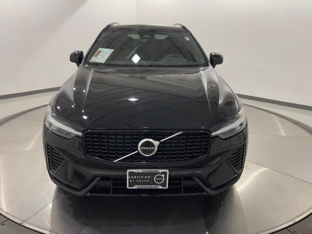 2023 Volvo XC60 B5 Plus Dark Theme
